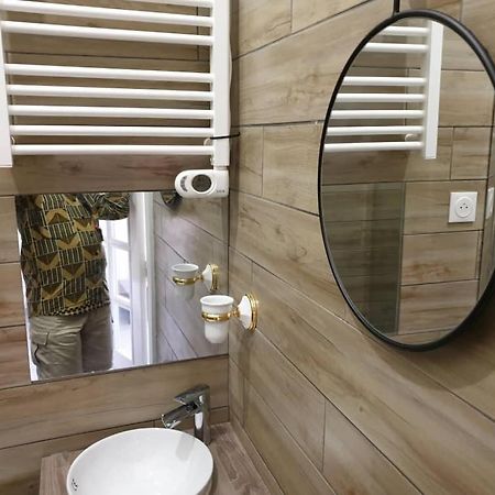 Eve Home Yaoundé Eksteriør billede